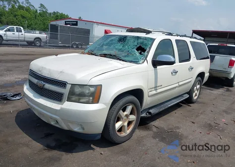 2008 Chevrolet Suburban 1500 Ltz z USA, uszkodzony, nr VIN 1GNFC16JX8R252506